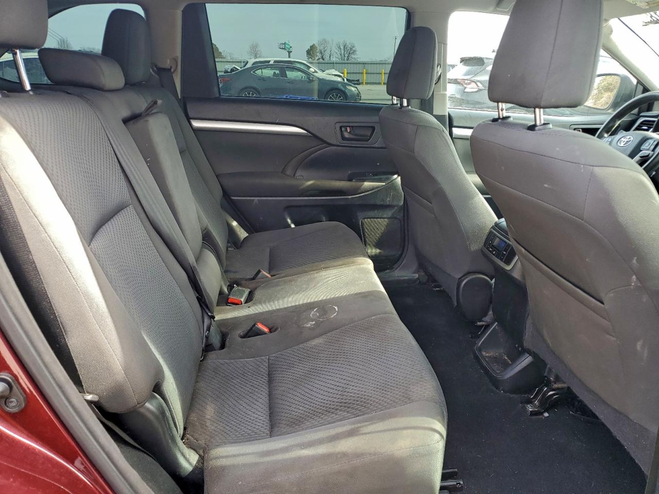 Toyota Highlander Le Image 9