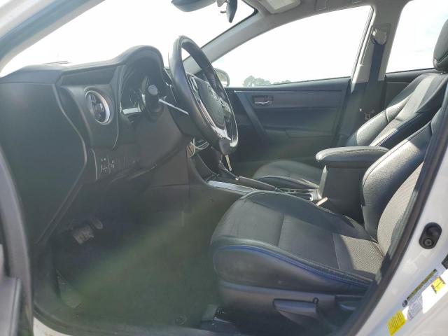 Toyota Corolla L Image 6