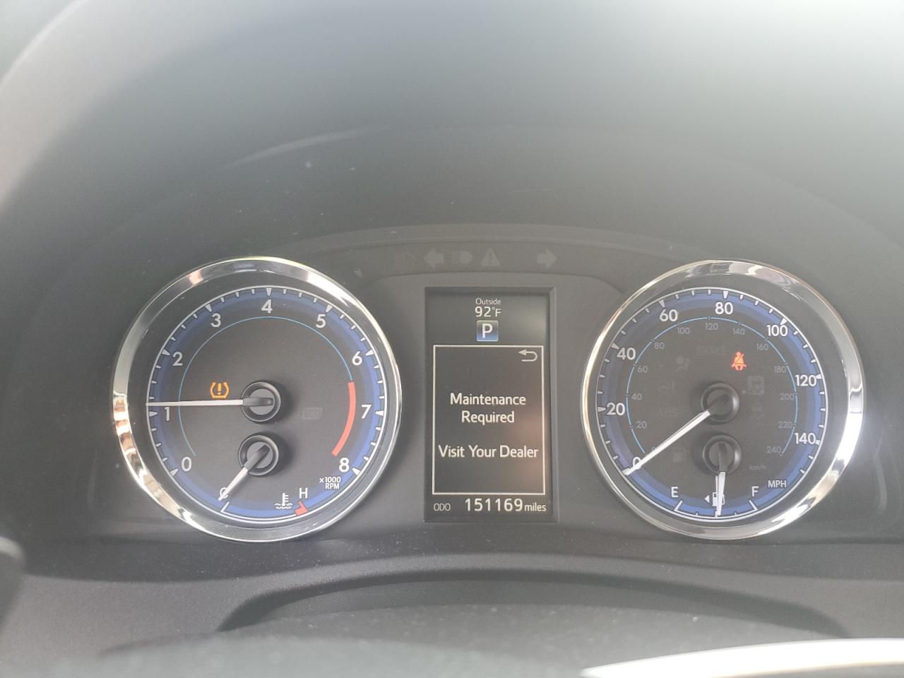 Toyota Corolla L Image 5