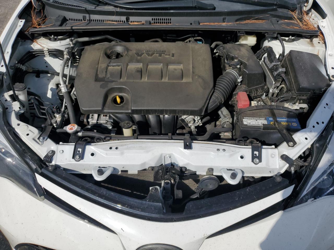 Toyota Corolla L Image 11