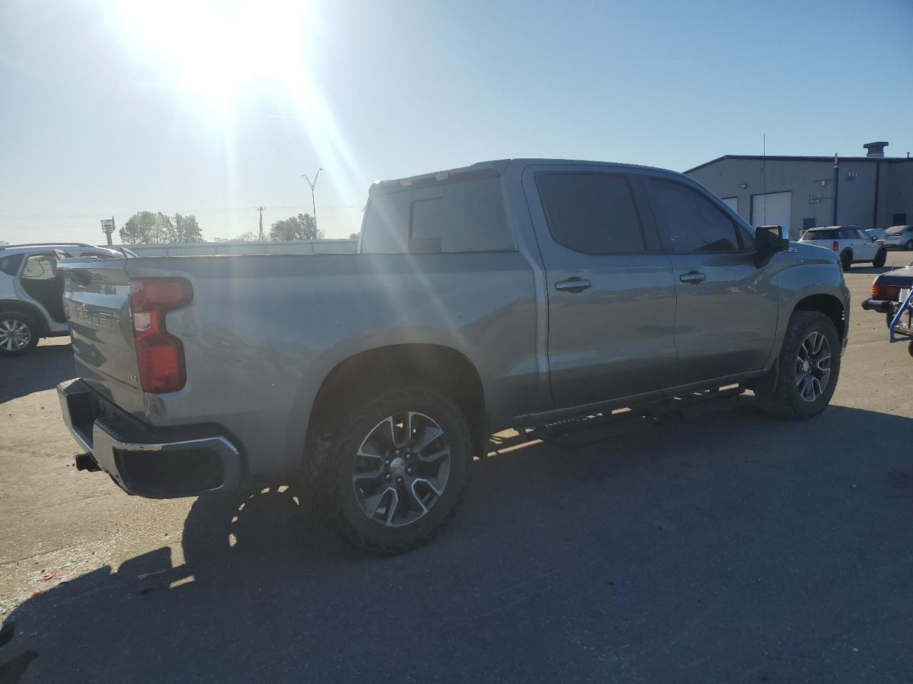 Chevrolet Silverado K1500 Lt Image 9