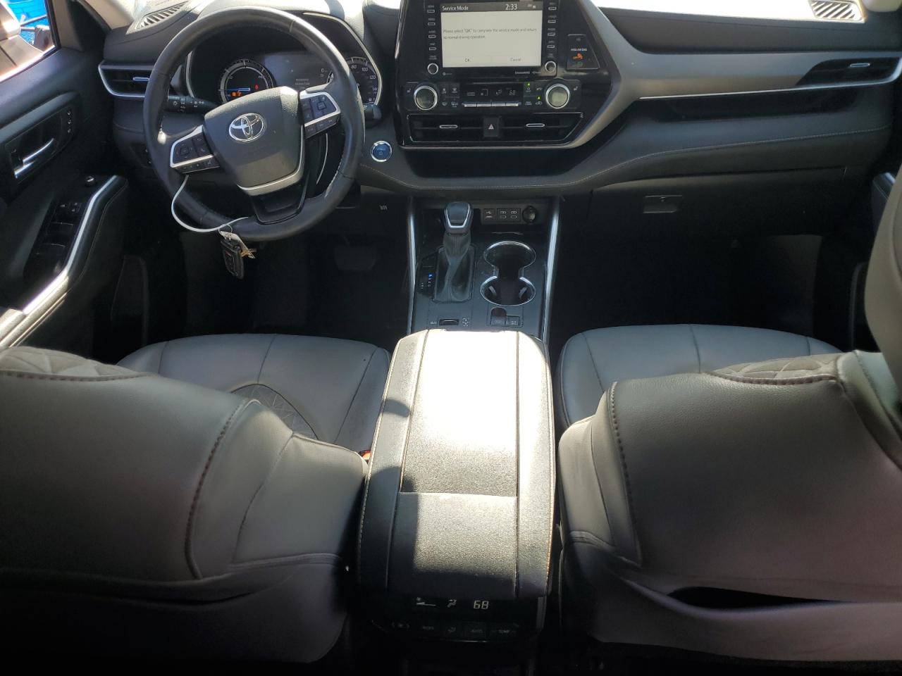 Toyota Highlander Hybrid Xle Image 6