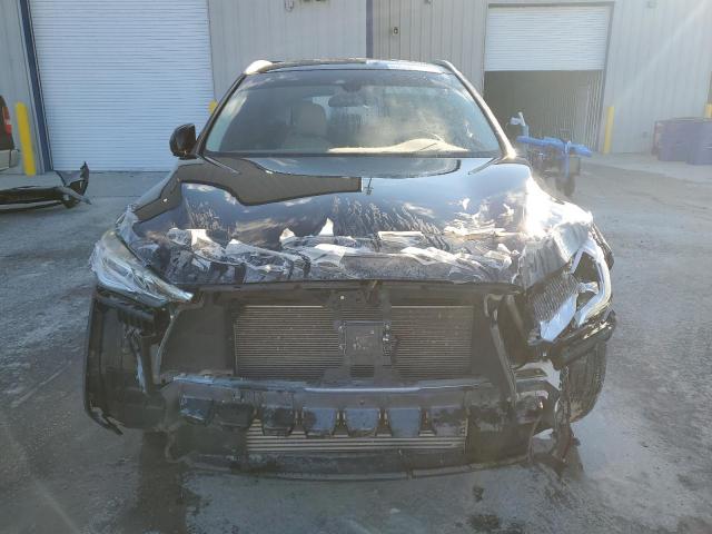 INFINITI Qx Essential Image 7