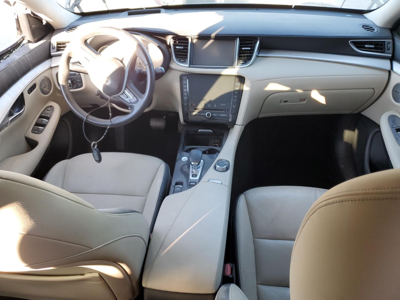 INFINITI Qx Essential Image 5
