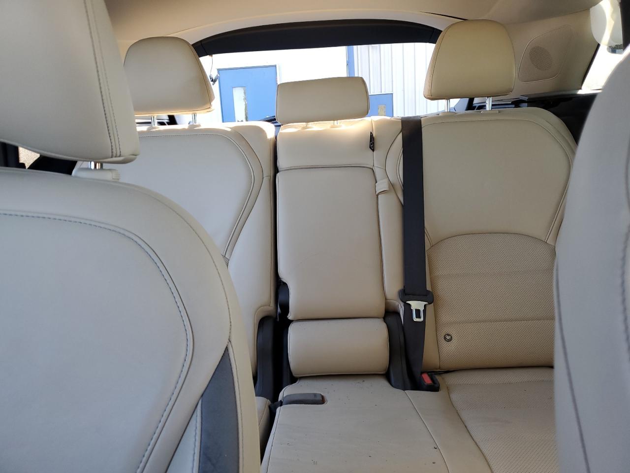 INFINITI Qx Essential Image 9