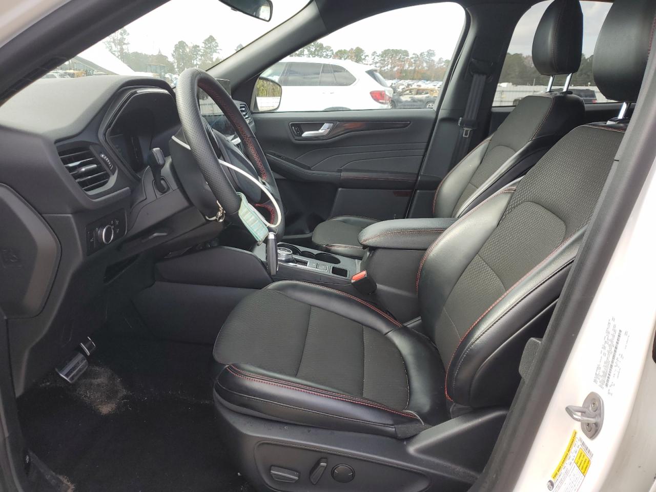 Ford Escape St Line Image 11