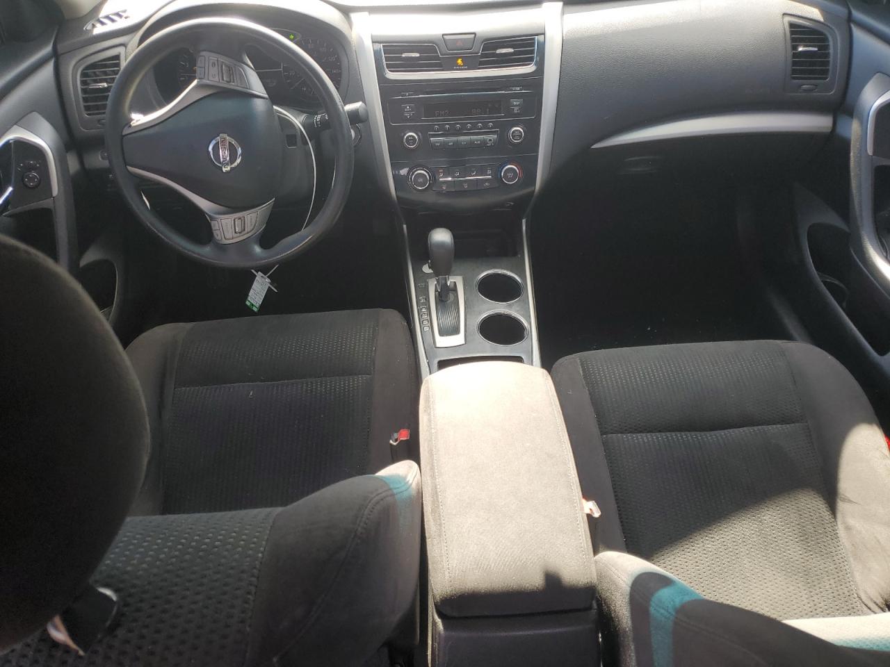 Nissan Altima 2.5 Image 12