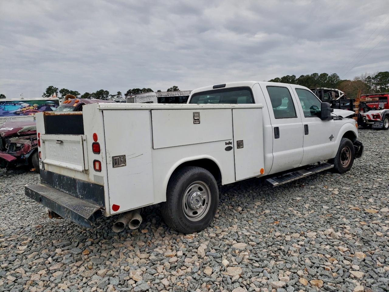 Ford F-350 Super Duty Image 6