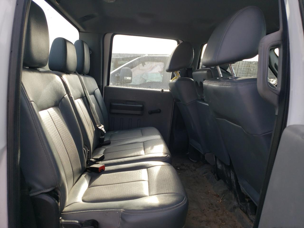 Ford F-350 Super Duty Image 10