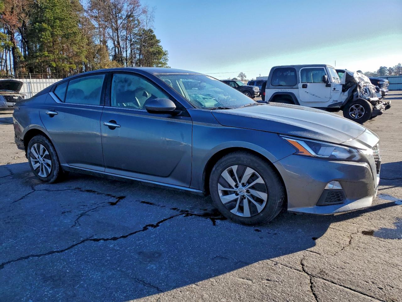 Nissan Altima S Image 11