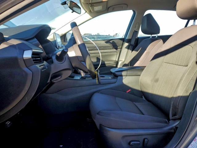 Nissan Altima S Image 7