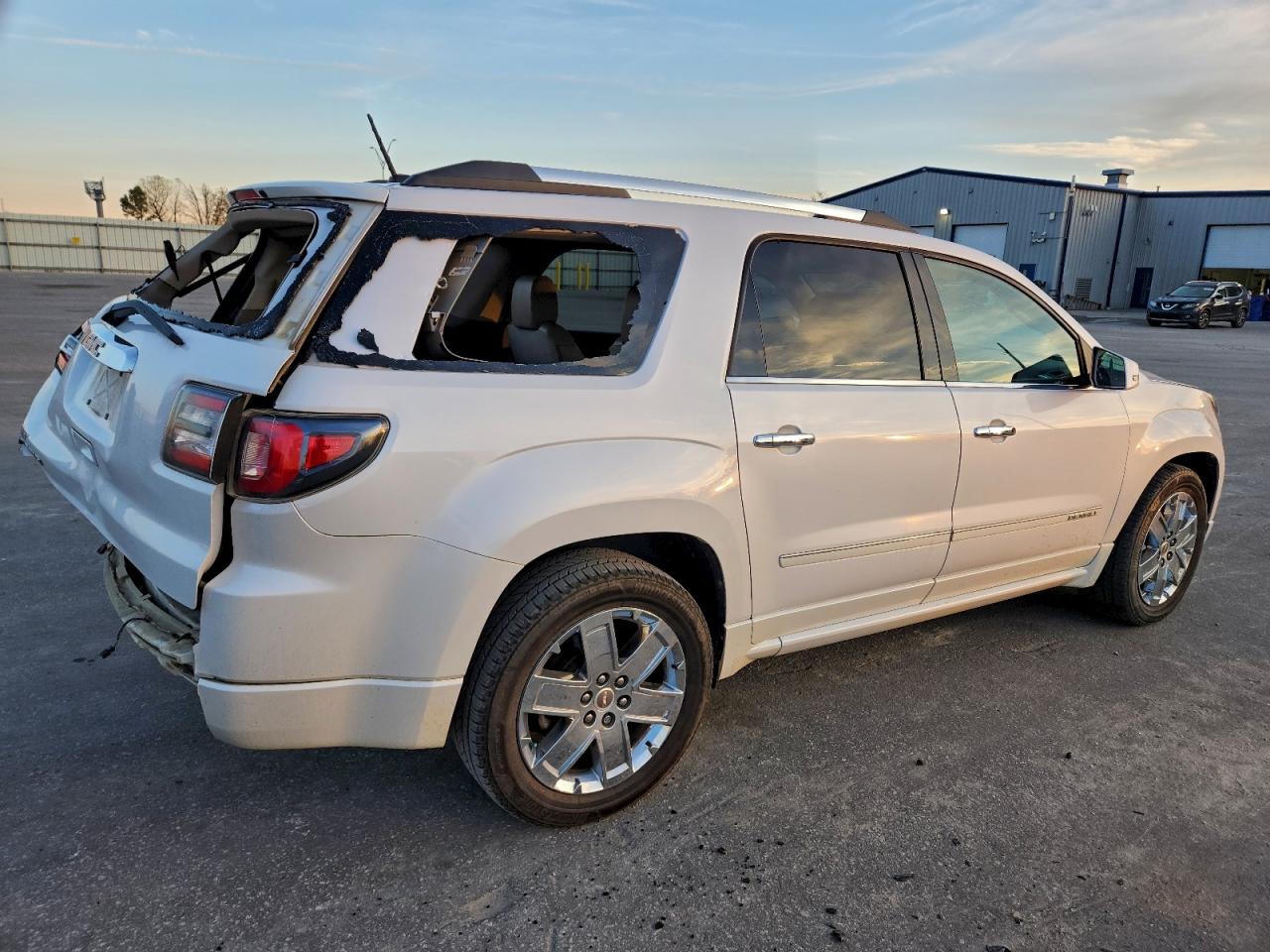 GMC Acadia Denali Image 9