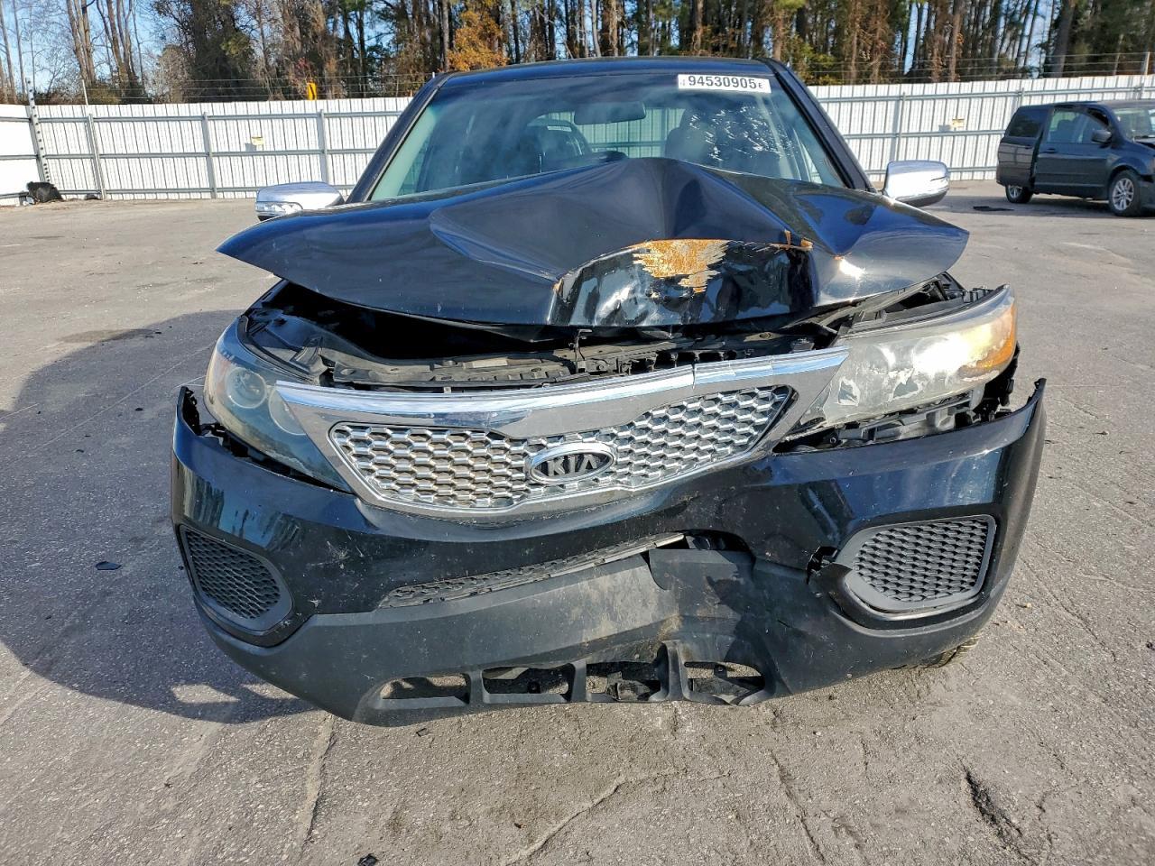 Kia Sorento Base Image 8