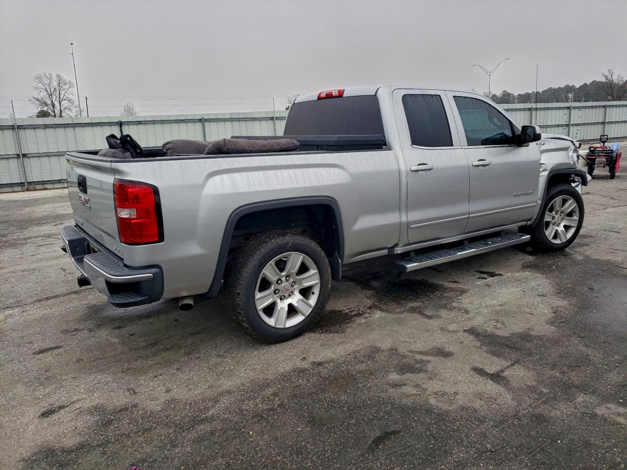 GMC Sierra K1500 Sle Image 7