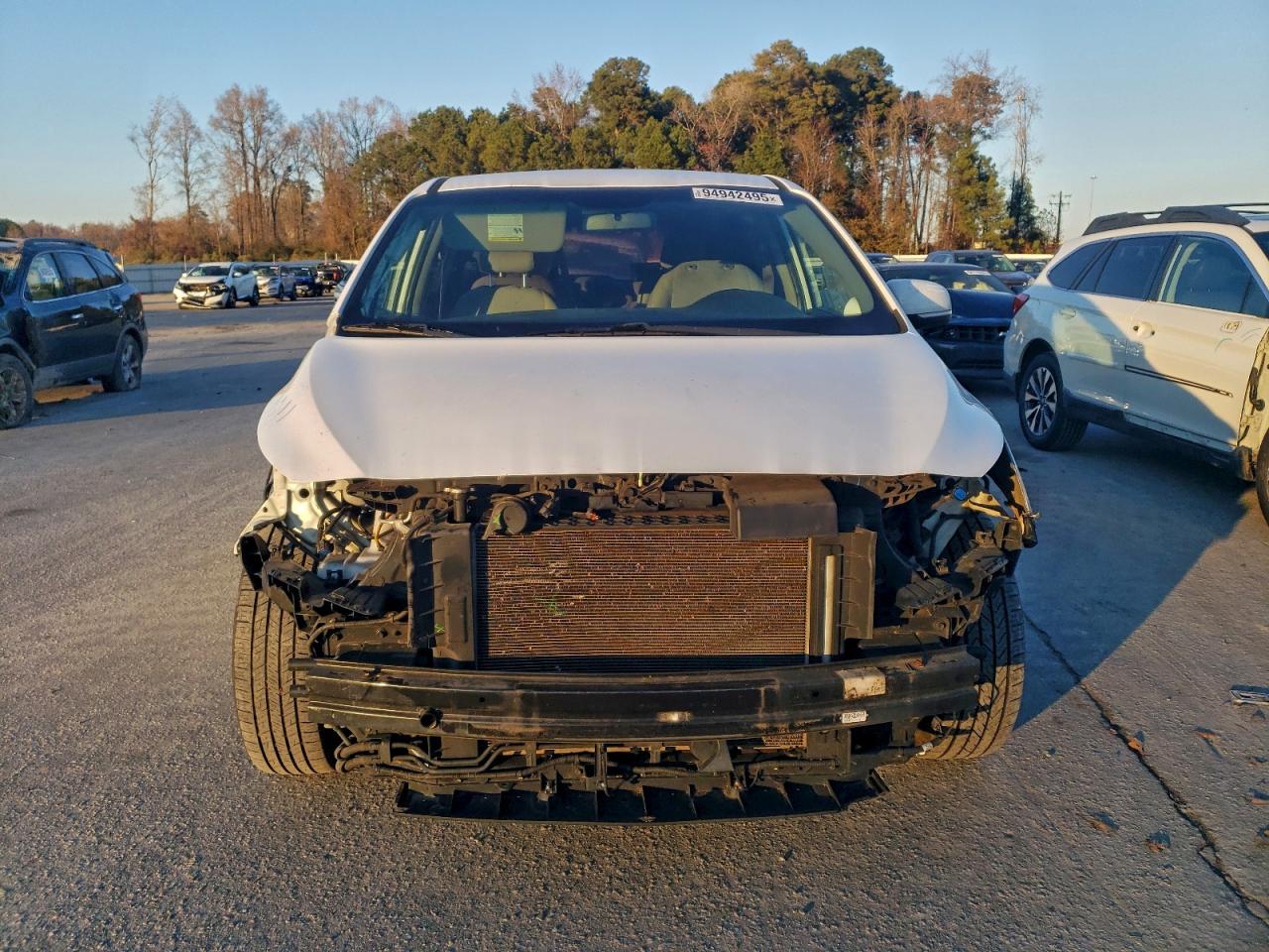 Kia Sedona L Image 11