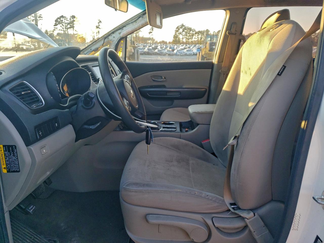 Kia Sedona L Image 9