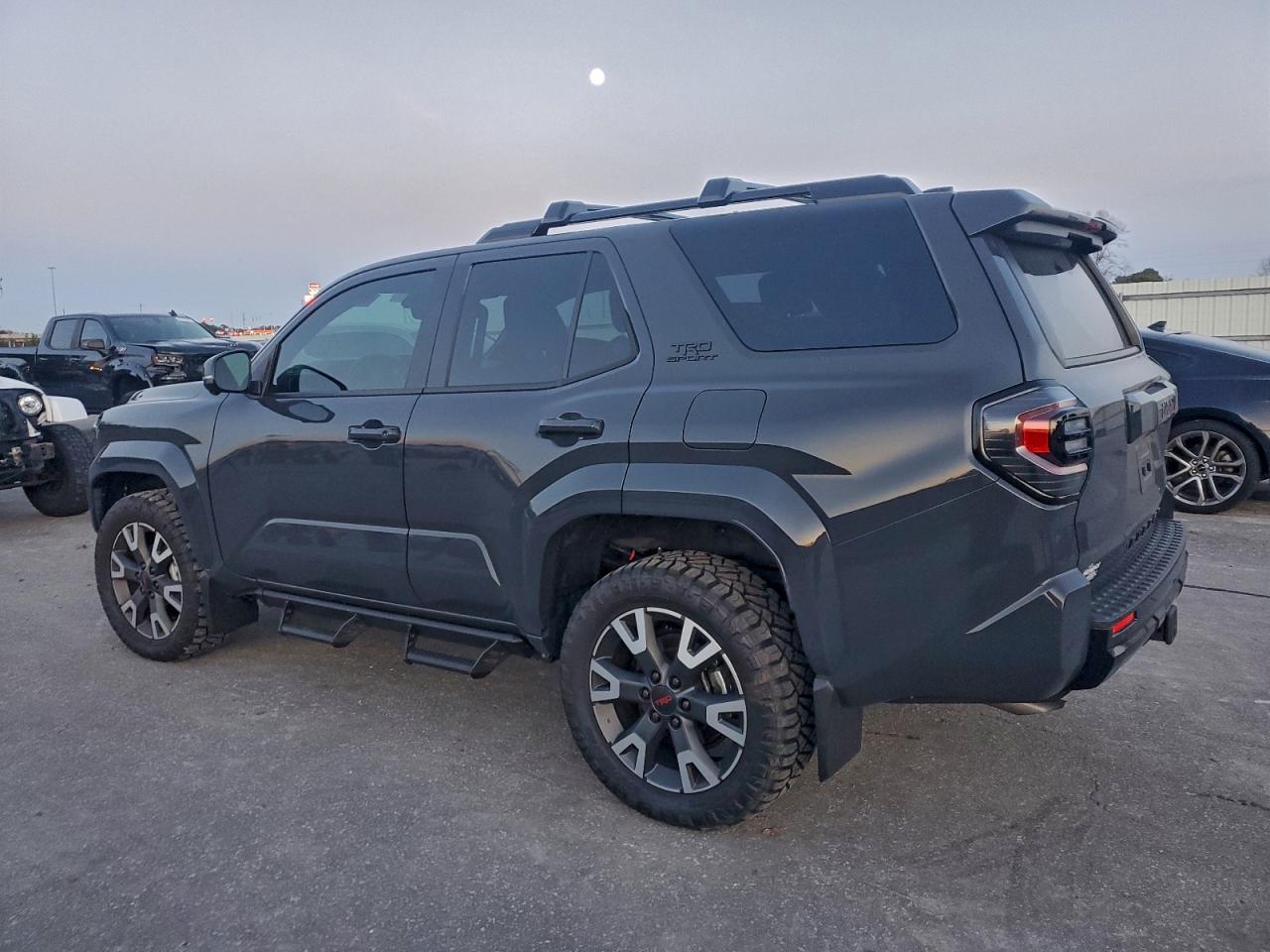 Toyota 4Runner Sr5 Image 11