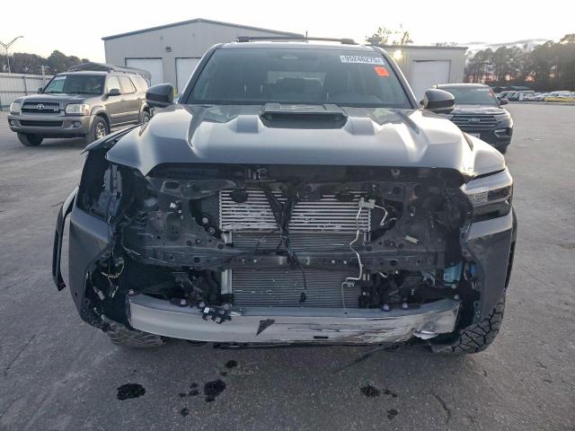 Toyota 4Runner Sr5 Image 5