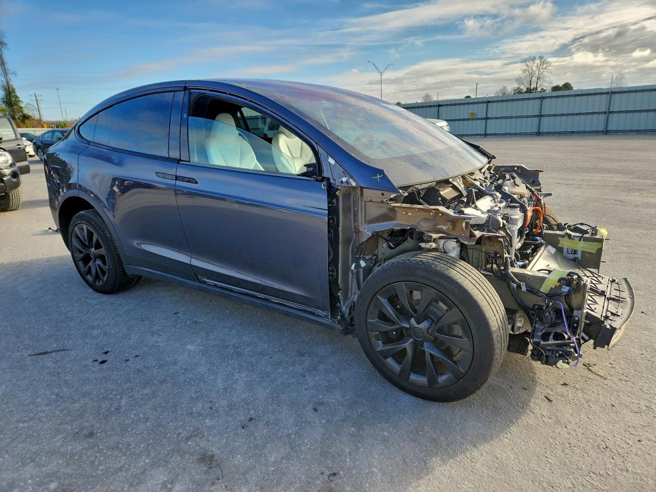 Tesla Model X Image 12