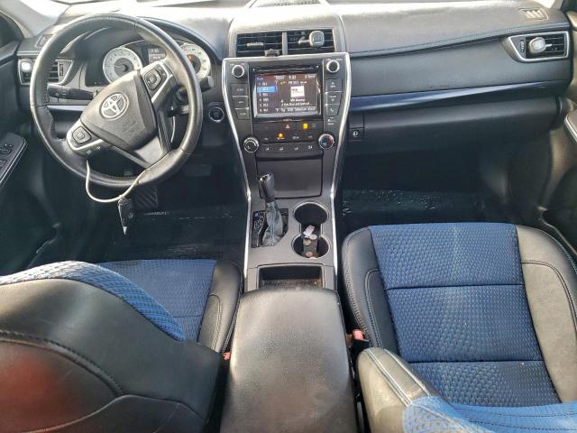 Toyota Camry Le Image 8