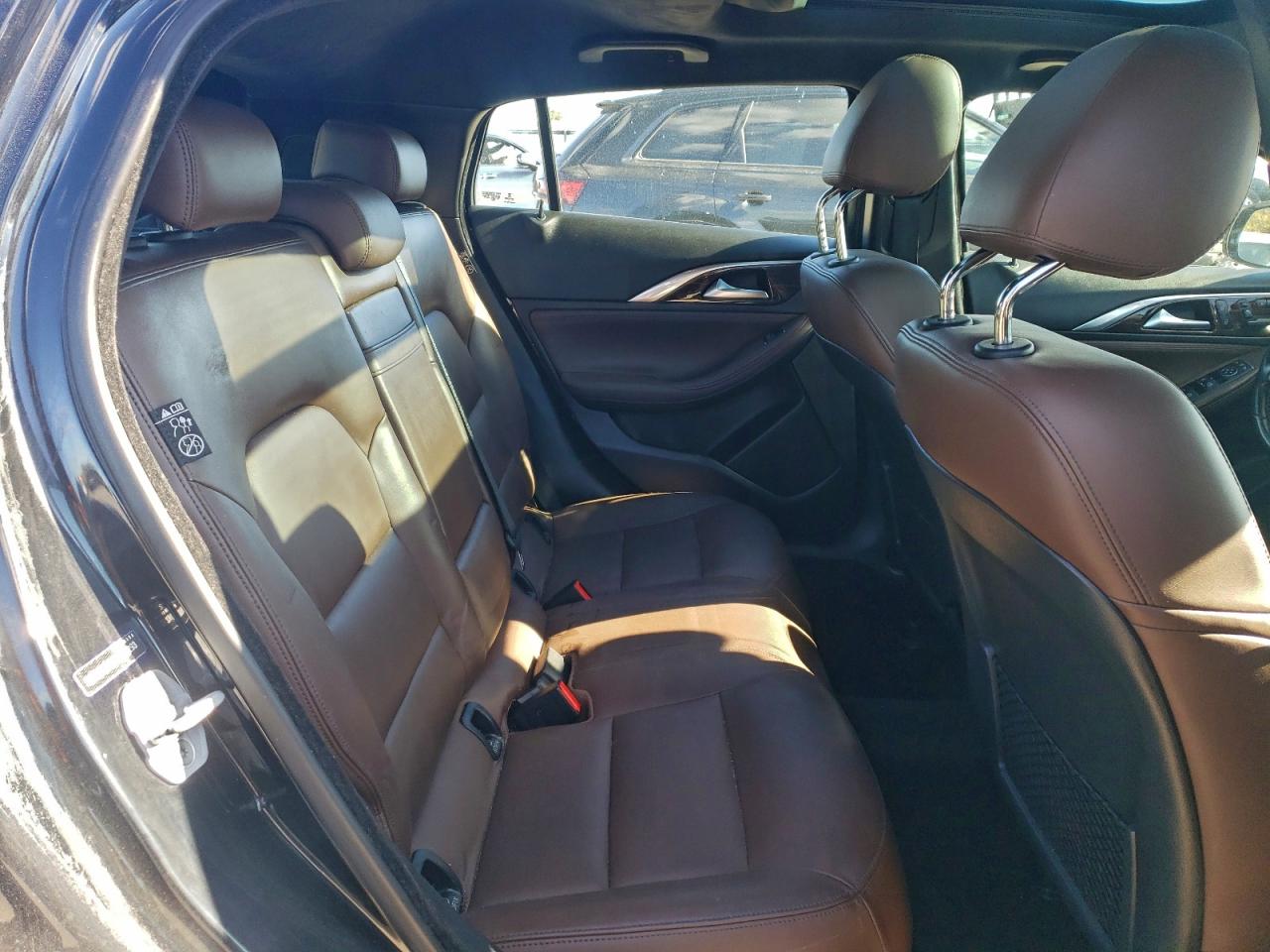 INFINITI Qx Base Image 3