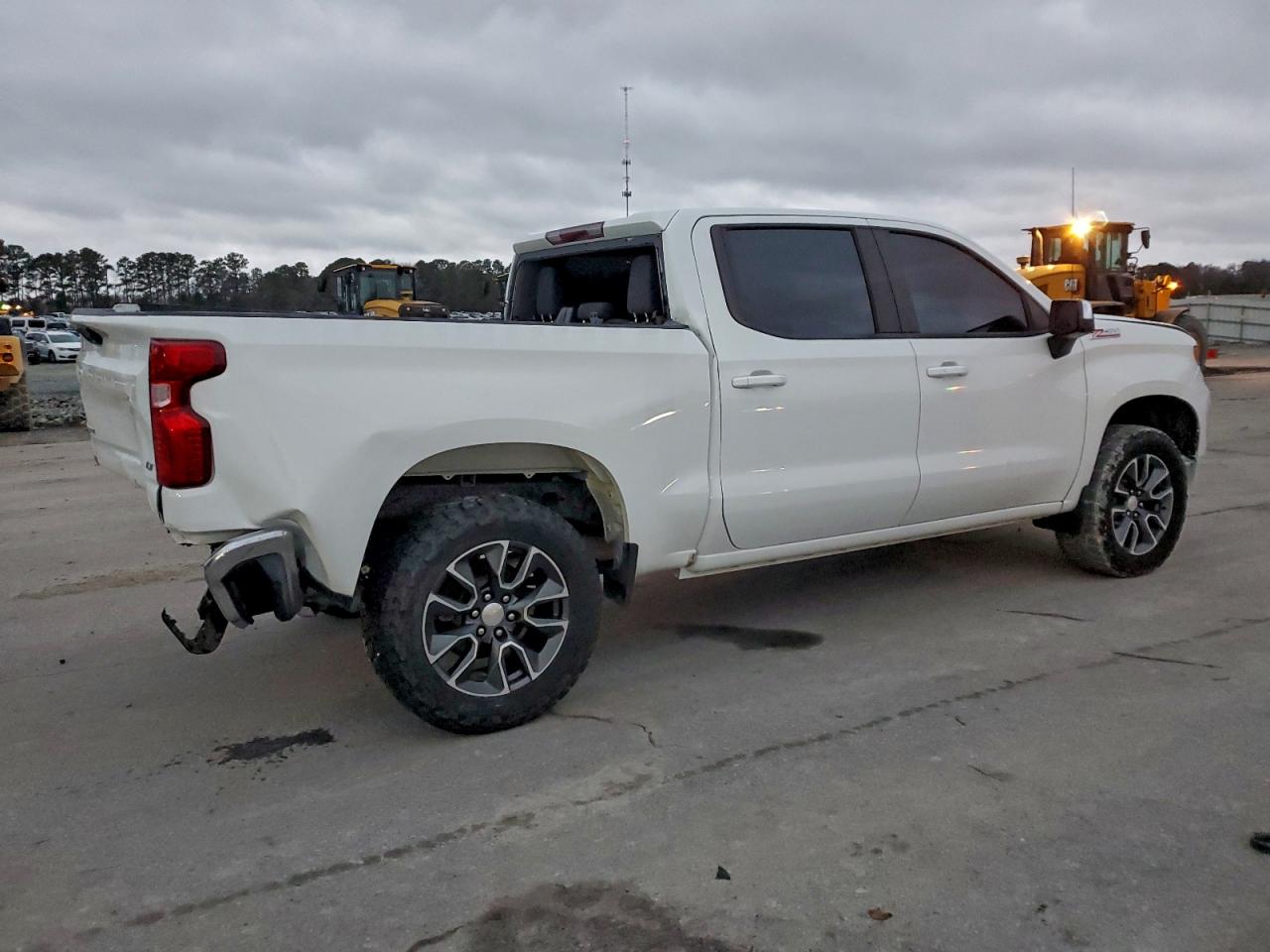 Chevrolet Silverado K1500 Lt Image 9