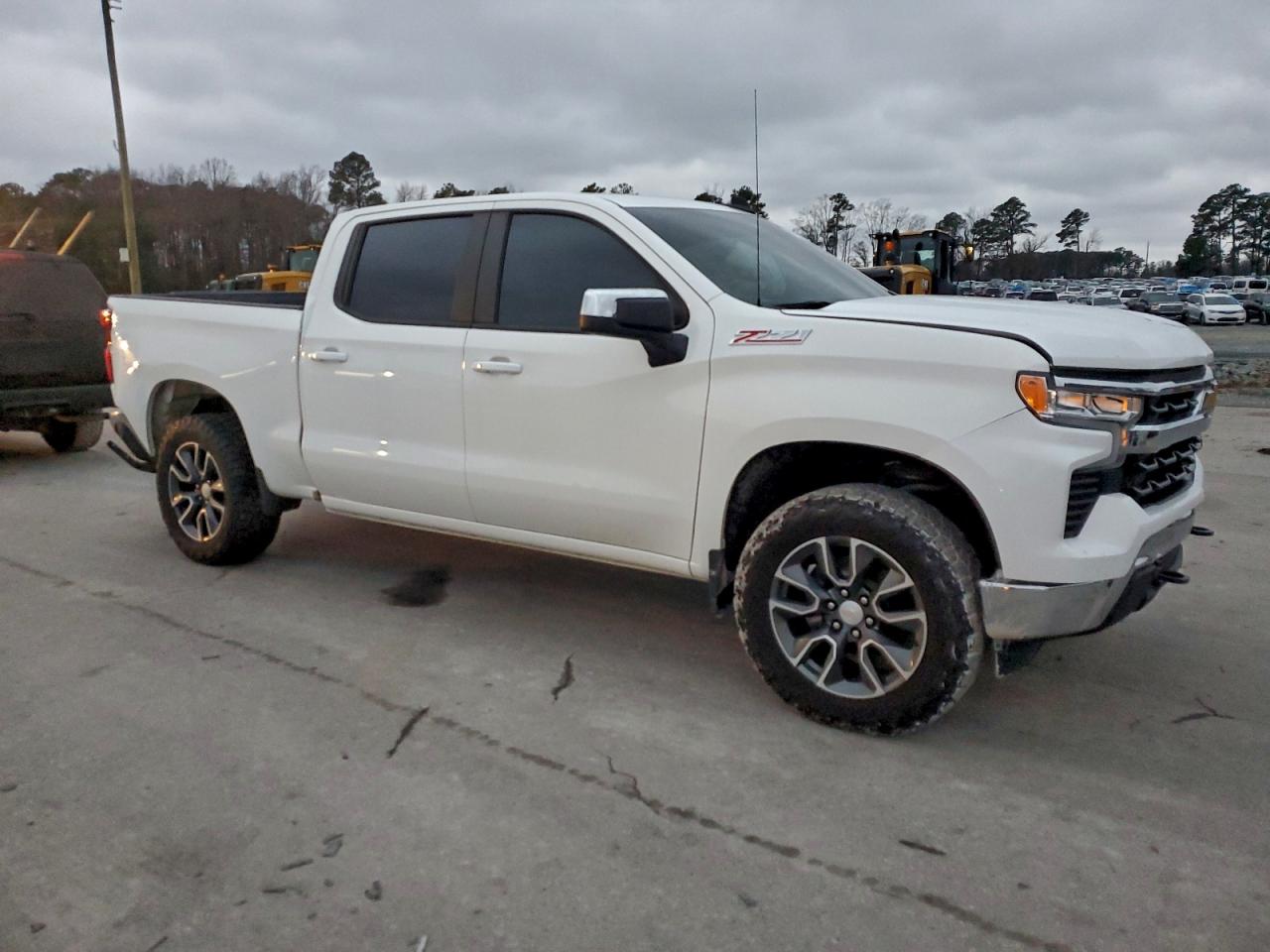 Chevrolet Silverado K1500 Lt Image 12