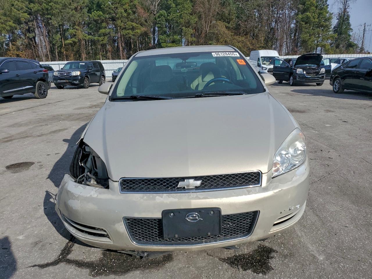 Chevrolet Impala Lt Image 12