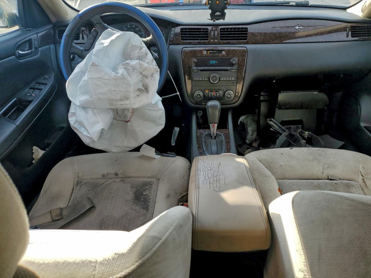 Chevrolet Impala Lt Image 3