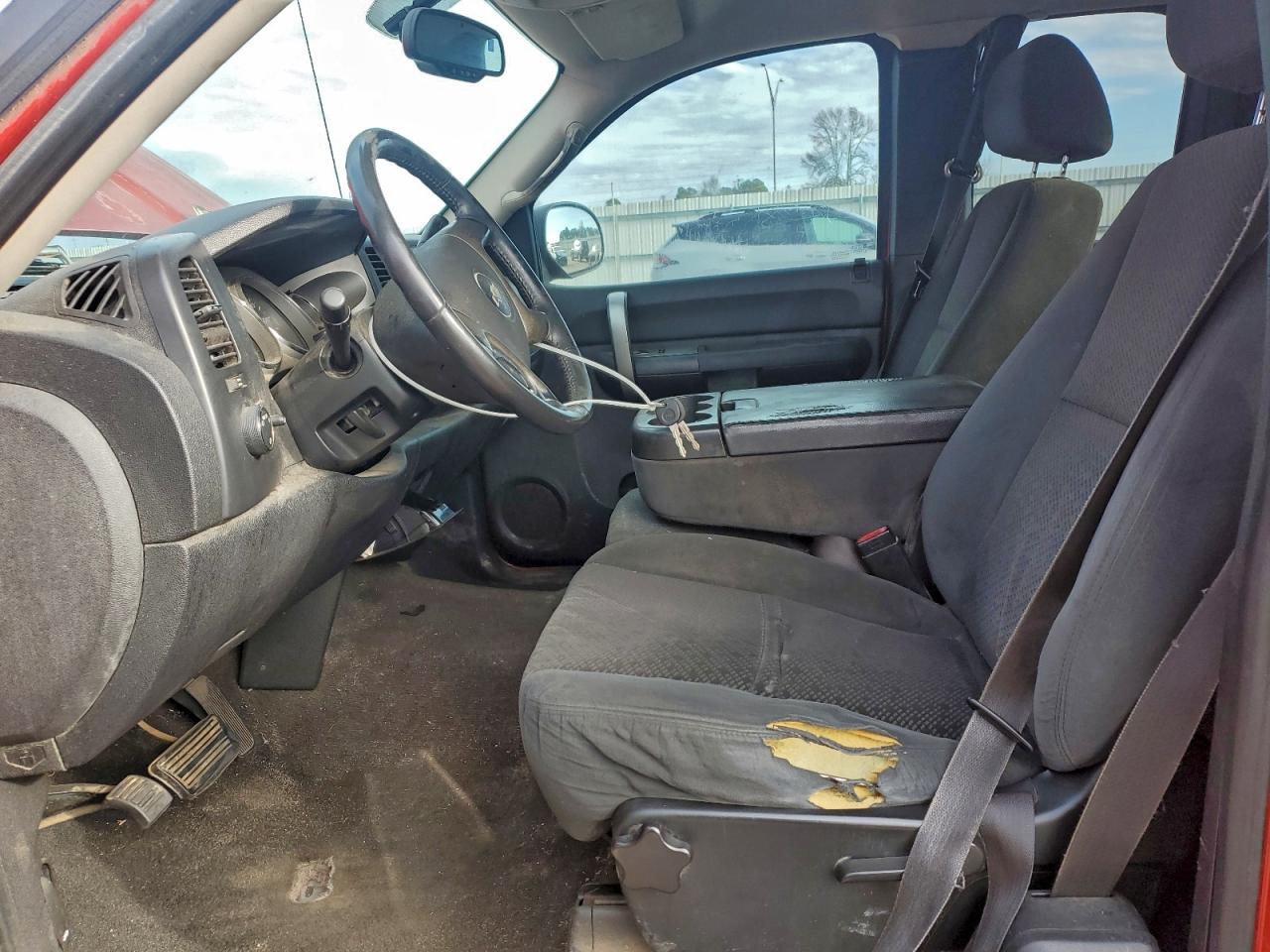 Chevrolet Silverado K1500 Image 6