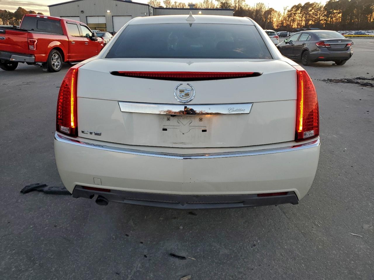 Cadillac CTS Luxury Collection Image 3