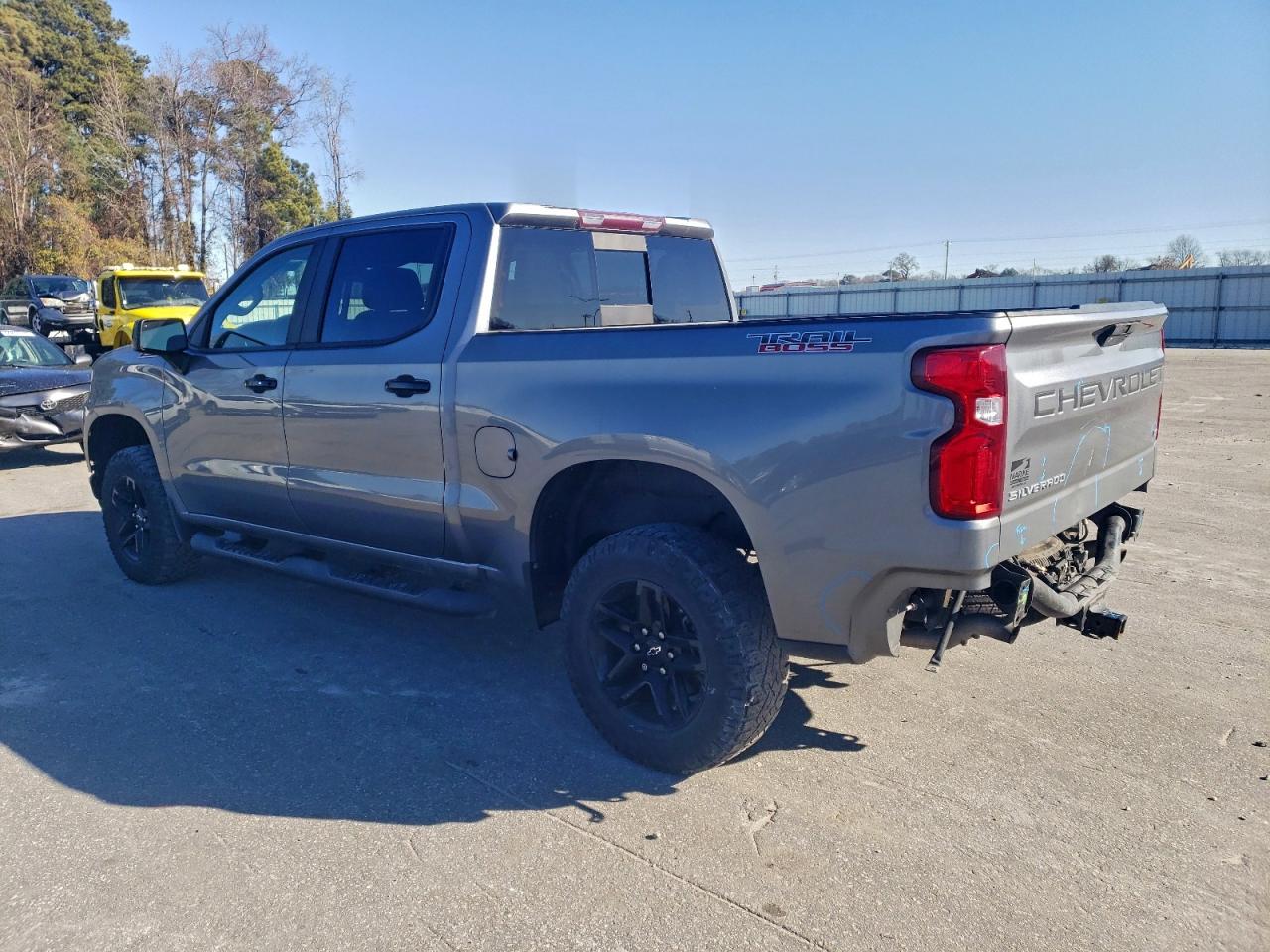 Chevrolet Silverado K1500 Lt Trail Boss Image 3