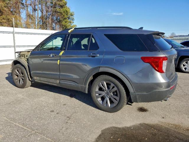 Ford Explorer Xlt Image 3