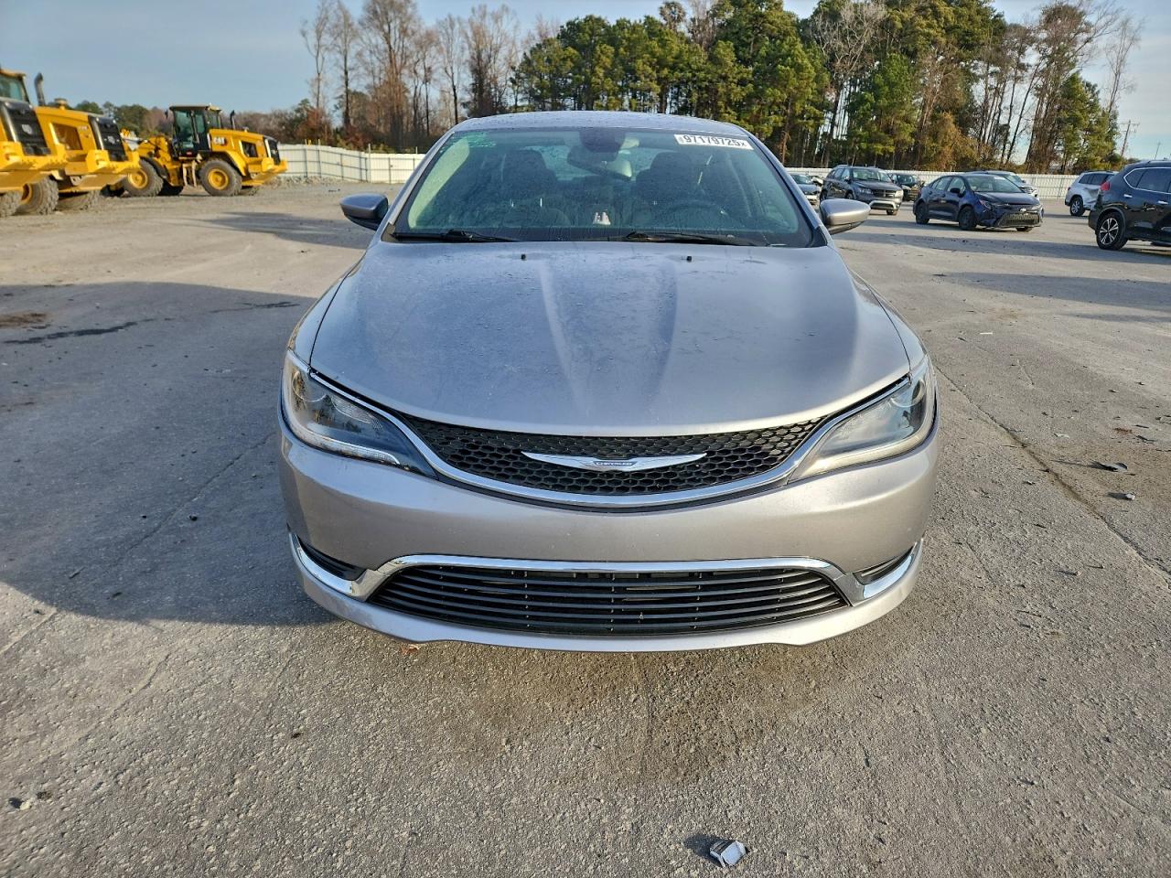 Chrysler 200 Limited Image 3