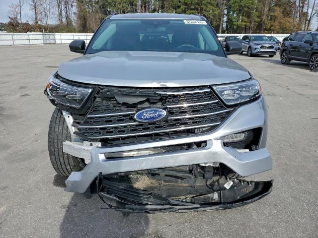 Ford Explorer Xlt Image 13
