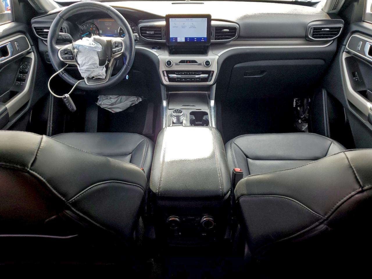 Ford Explorer Xlt Image 11