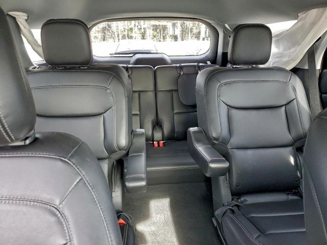 Ford Explorer Xlt Image 12