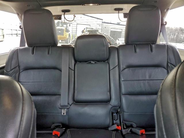 Jeep Wrangler Sahara Image 9