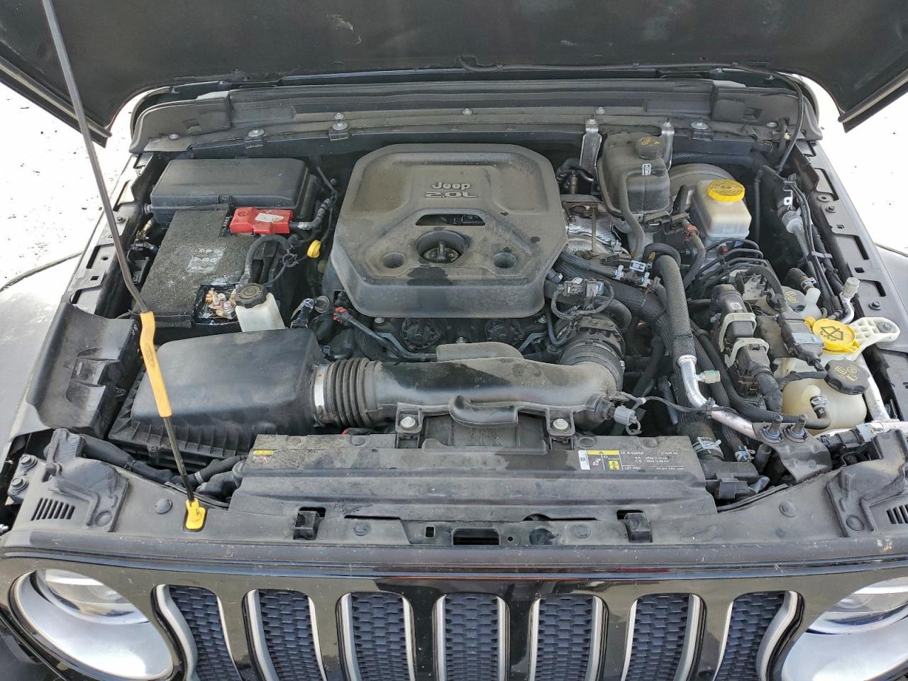 Jeep Wrangler Sahara Image 10