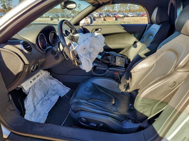 Audi TT Premium Plus Image 10