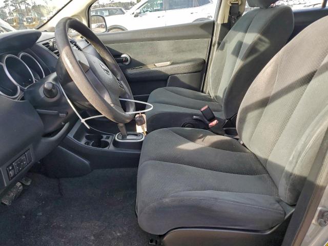 Nissan Versa S Image 8