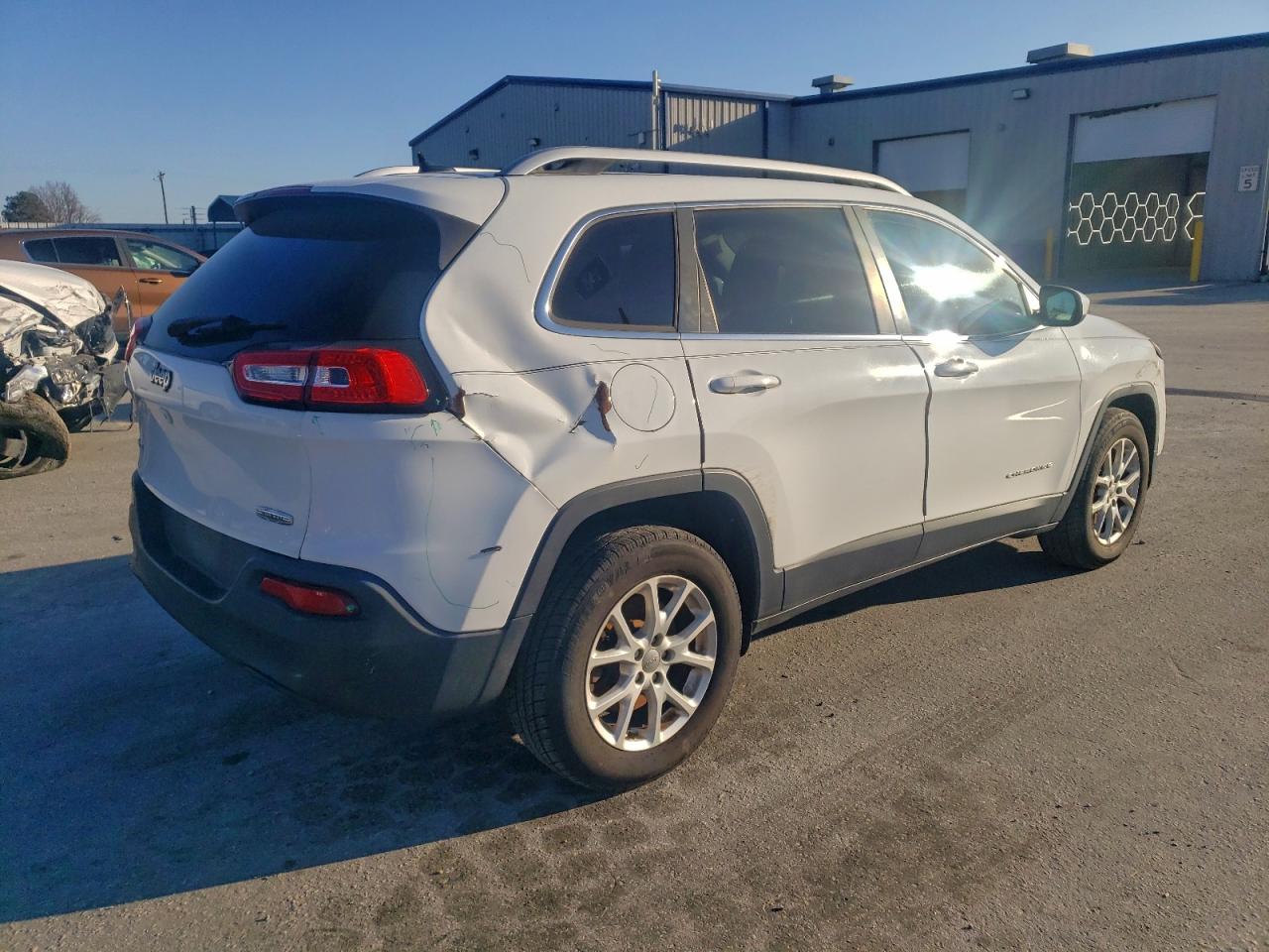 Jeep Grand Cherokee Latitude Image 4