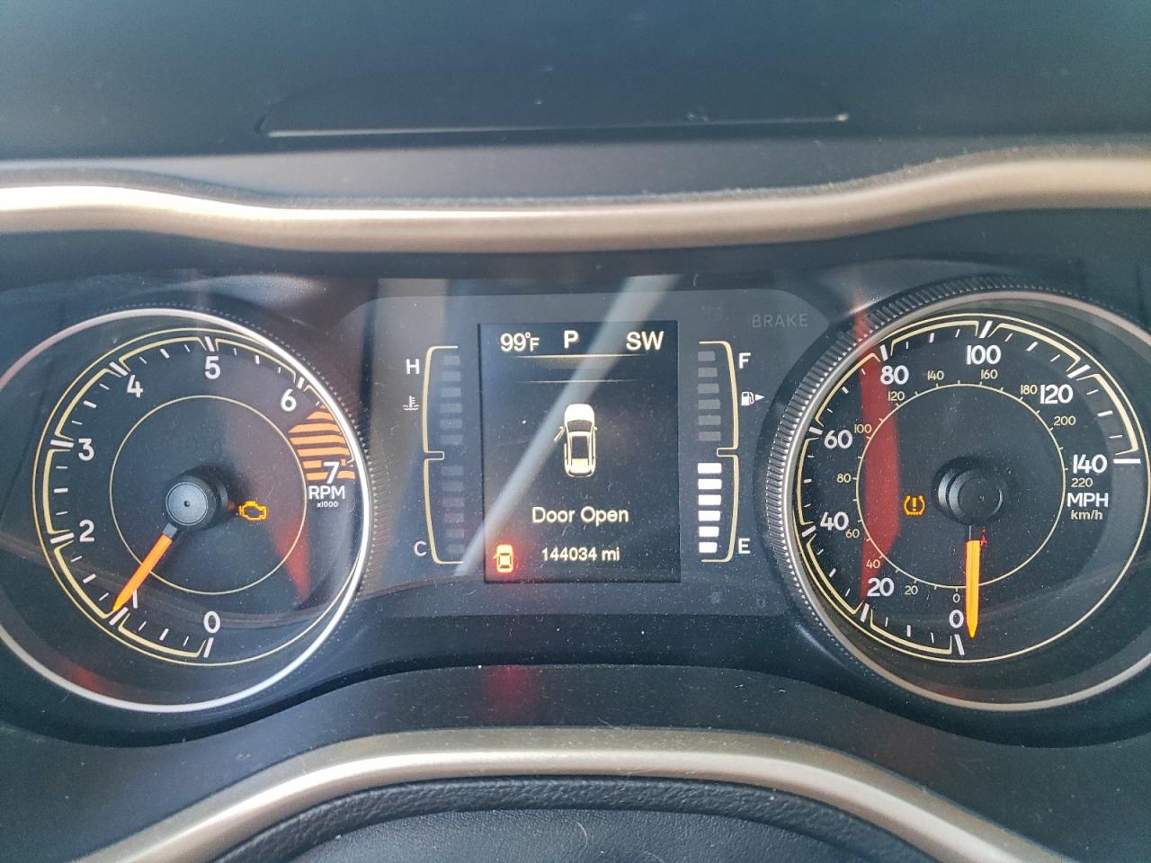 Jeep Grand Cherokee Latitude Image 9