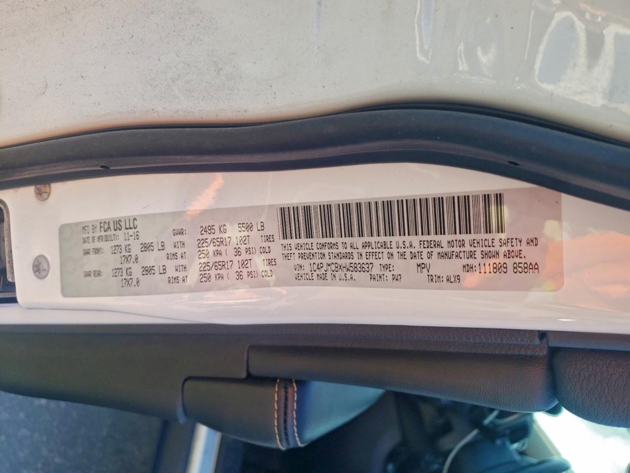 Jeep Grand Cherokee Latitude Image 12