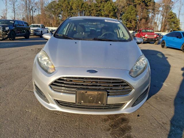 Ford Fiesta Se Image 9