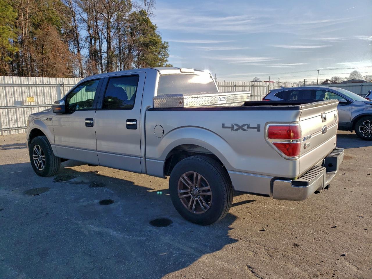 Ford F-150 Supercrew Image 3