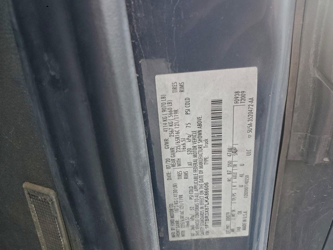 Ford Transit T-250 Image 10