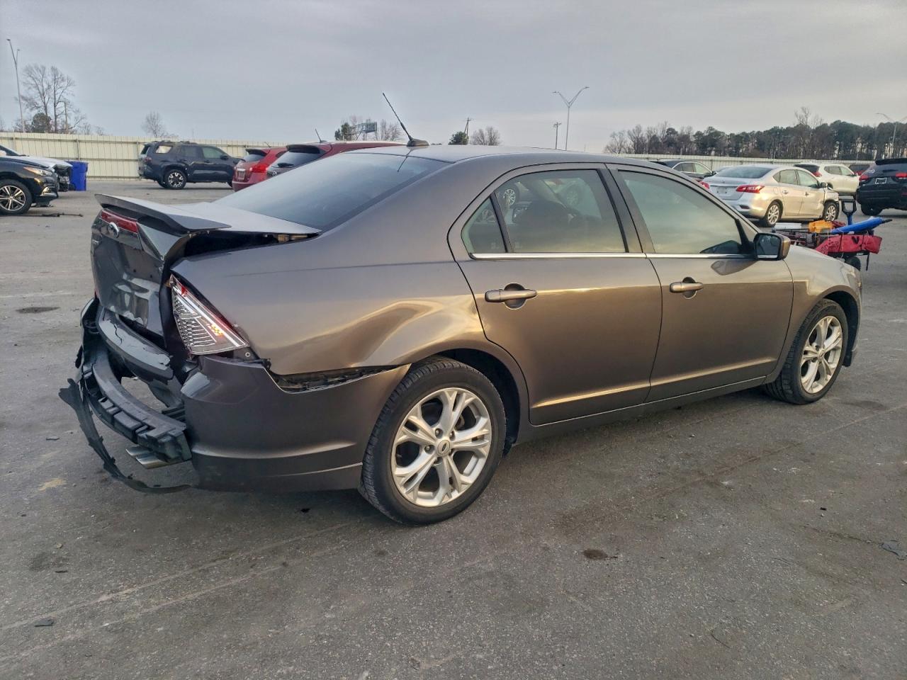 Ford Fusion Se Image 9