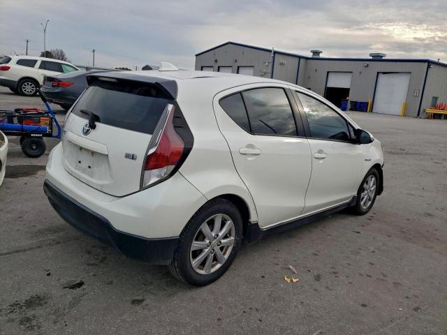 Toyota Prius Image 10