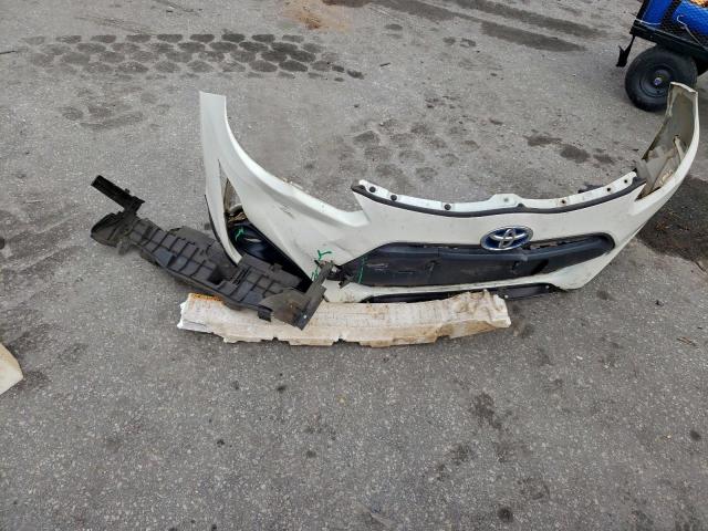 Toyota Prius Image 9